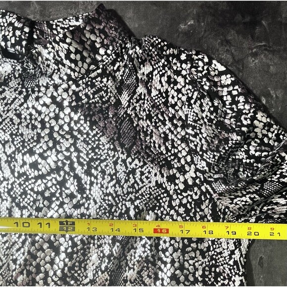 Michael Kors Python Print Shine Top Blouse Size Large City Holiday Career - Picture 6 of 10